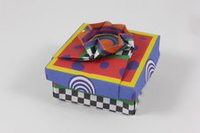 Box with Walled Garden Tessellation Molecule