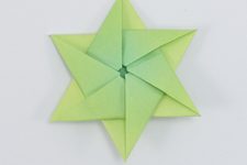 Hex Twist Star (CFW 120) from Harmony paper