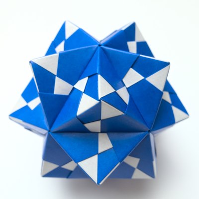 Spiked Icosahedron from Bow-Tie Sonobe