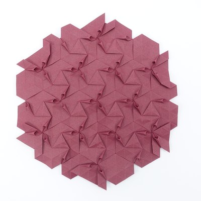 Tessellation Triste (Michał Kosmulski), front